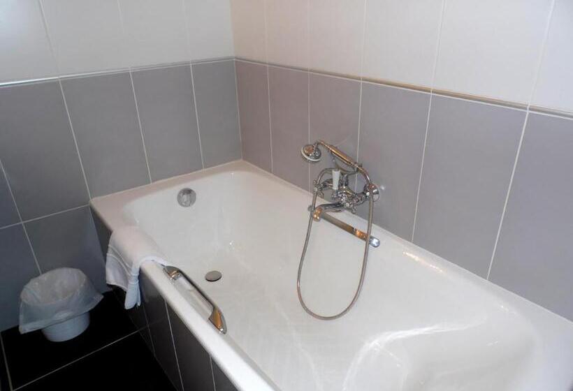 בית מלון כפרי Clos De Vallombreuse, The Originals Relais