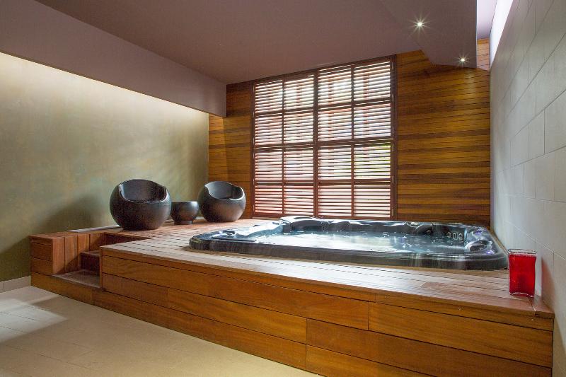 בית מלון כפרי Clos De Vallombreuse, The Originals Relais