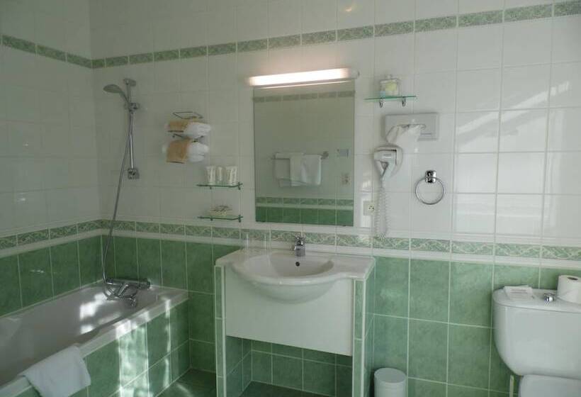 בית מלון כפרי Clos De Vallombreuse, The Originals Relais