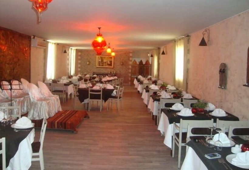 هتل Corniche Palace