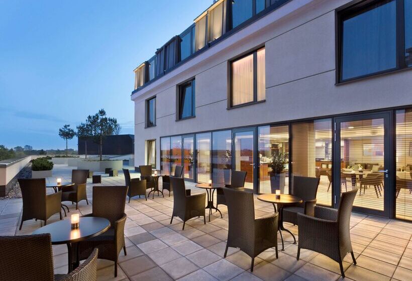 Doubletree By Hilton Hotel & Conference Centre Warsaw