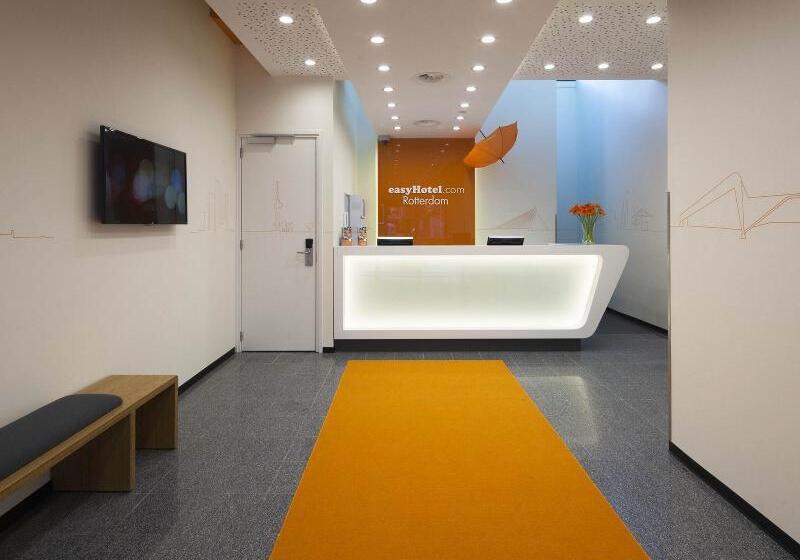 Easyhotel Rotterdam City Centre