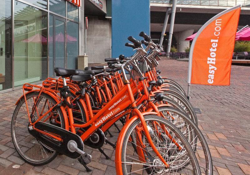 Easyhotel Rotterdam City Centre
