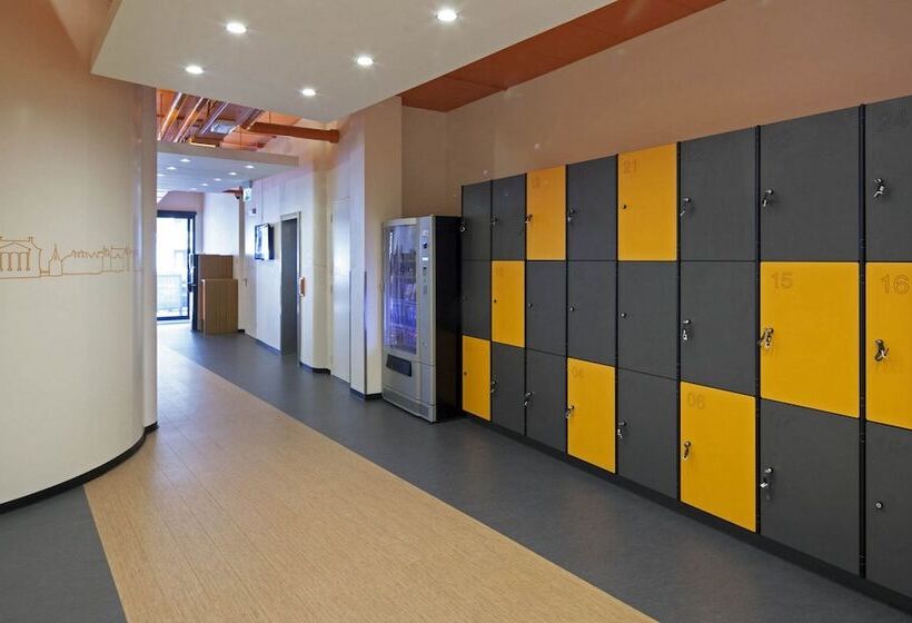 Easyhotel The Hague City Centre