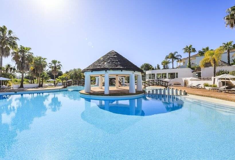 فندق Encosta Do Lago Resort Club