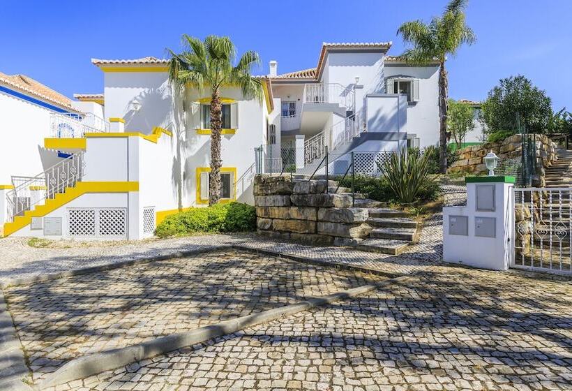 فندق Encosta Do Lago Resort Club