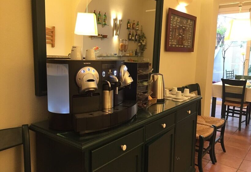 فندق Es Mercadal