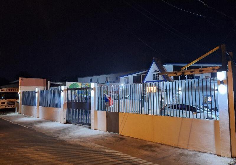 Отель Express Inn Pty Aeropuerto Internacional Panama