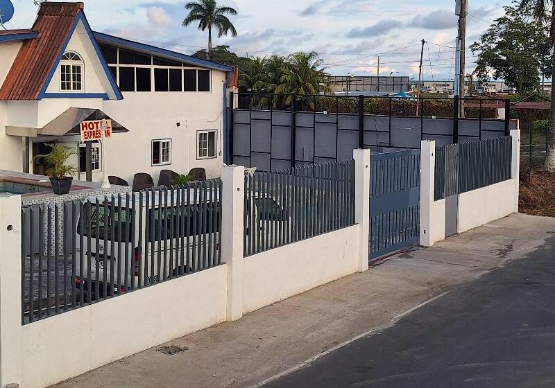 Отель Express Inn Pty Aeropuerto Internacional Panama