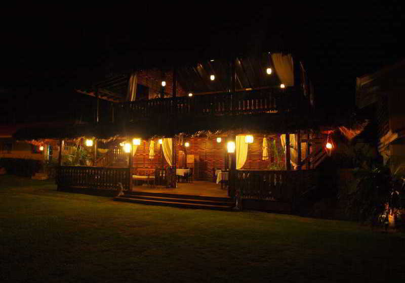 هتل Golden Cove Resort