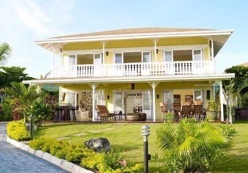 هتل Golden Cove Resort