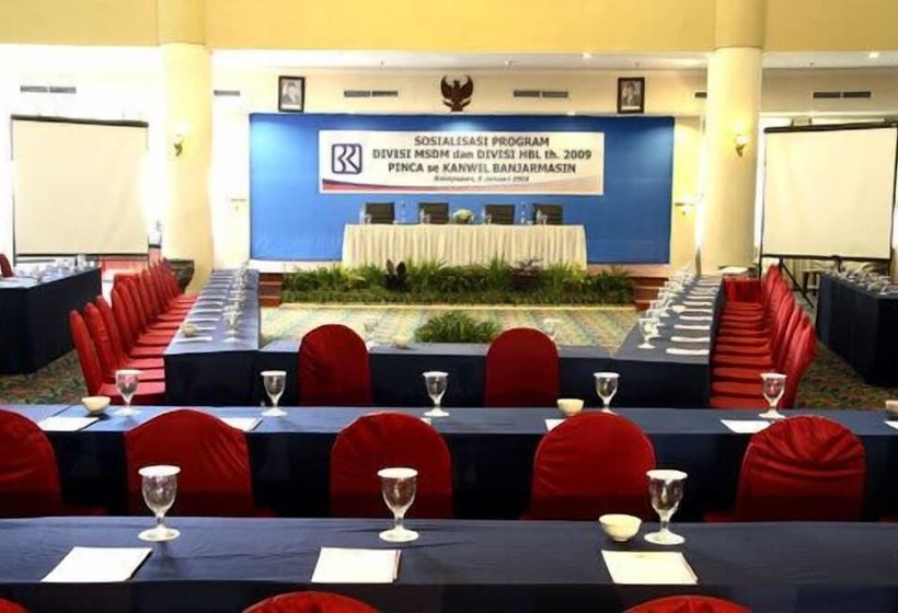 ホテル Grand Tiga Mustika