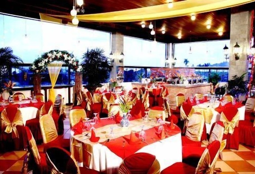 هتل Grand Tiga Mustika