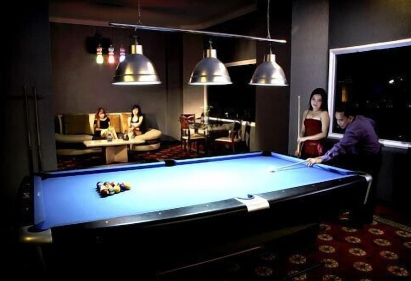 ホテル Grand Tiga Mustika