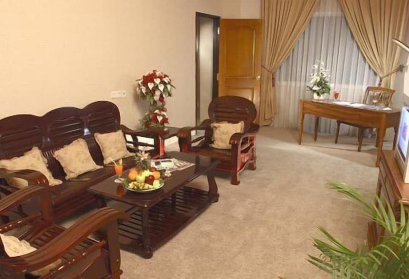 ホテル Grand Tiga Mustika