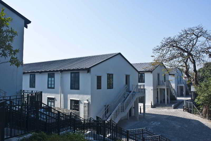 هتل Heritage Lodge