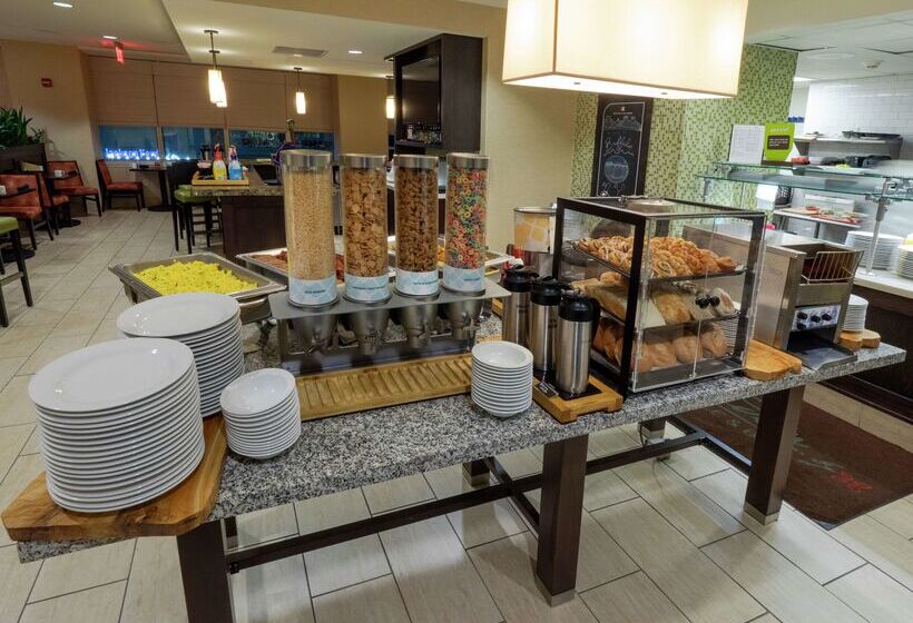 فندق Hilton Garden Inn Buffalo Downtown