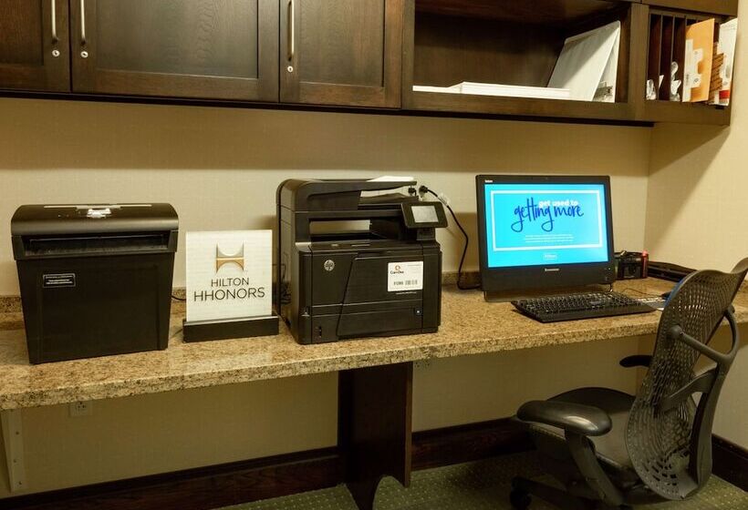 فندق Hilton Garden Inn Buffalo Downtown