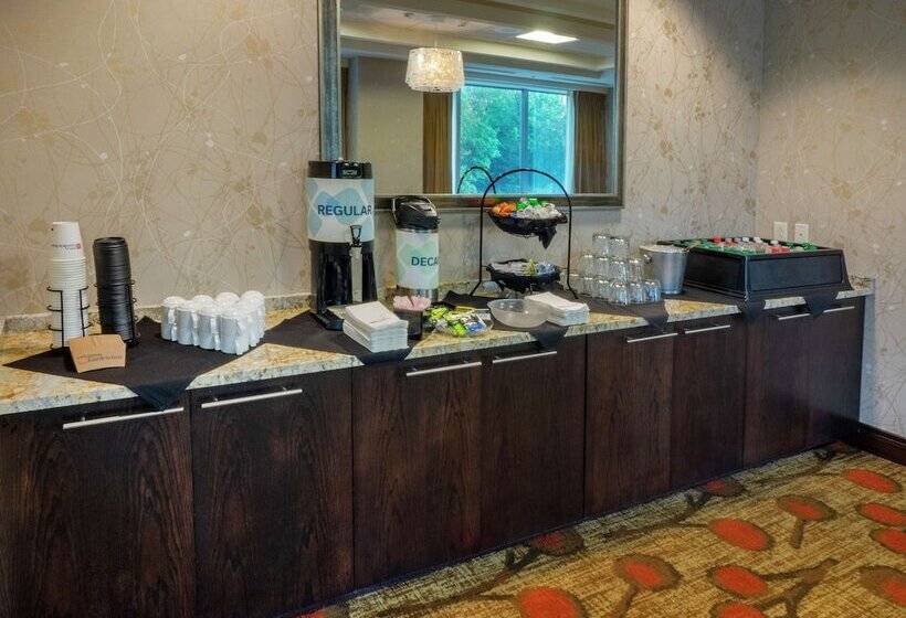 فندق Hilton Garden Inn Buffalo Downtown