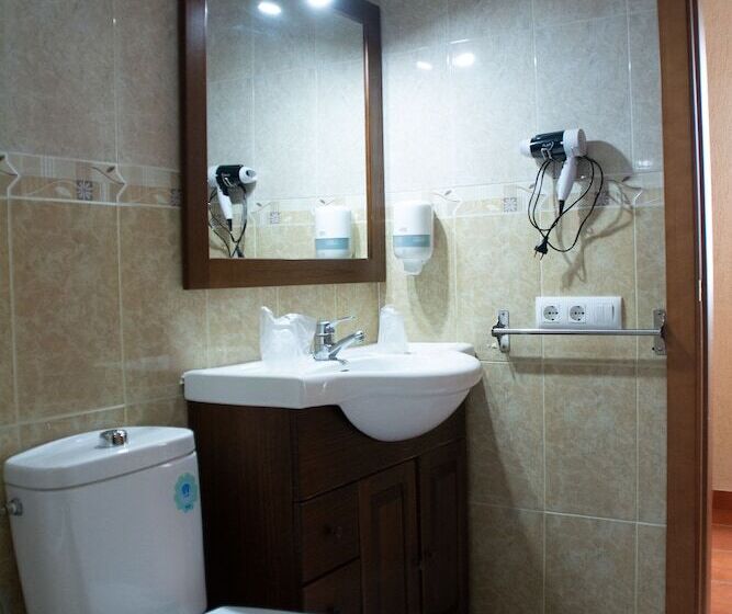 هتل Hostal Rural La Plata Parking Incluido