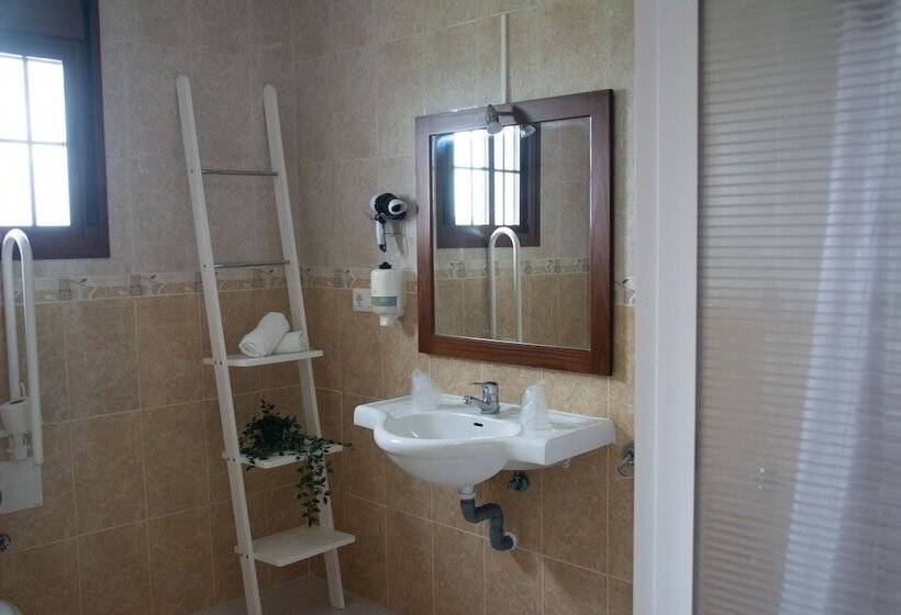 هتل Hostal Rural La Plata Parking Incluido