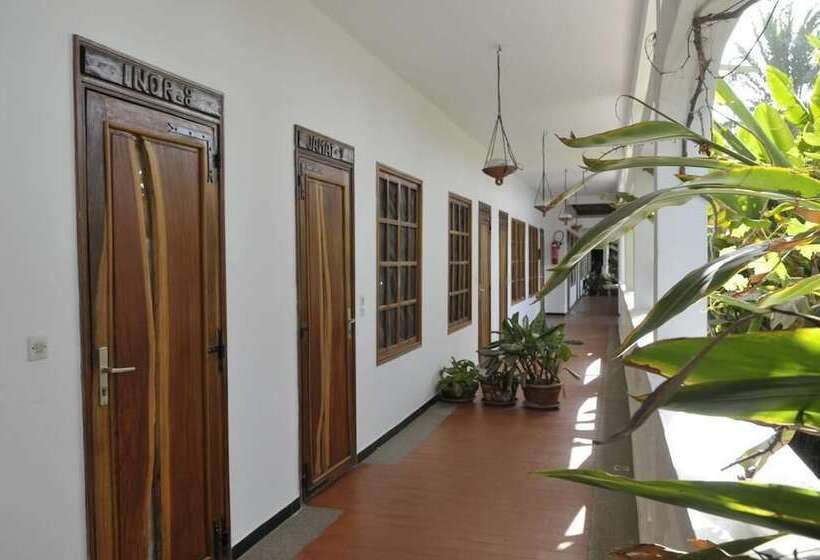 فندق Hôtel Kadiandoumagne