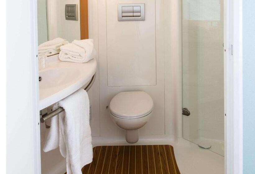 호텔 Ibis Edinburgh Centre South Bridge – Royal Mile