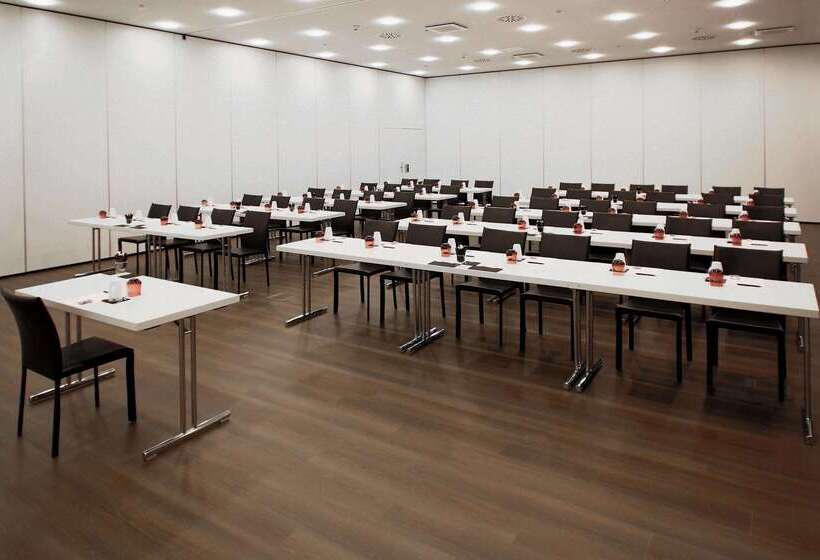 هتل Innside By Meliá Wolfsburg