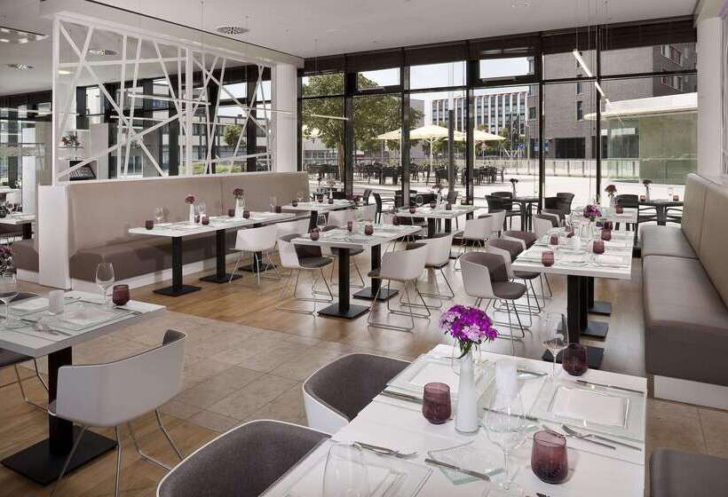 هتل Innside By Meliá Wolfsburg