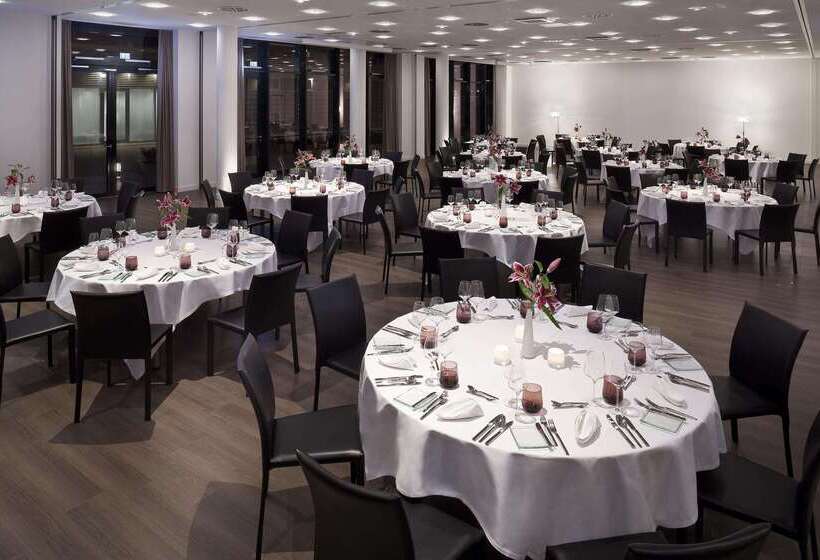 هتل Innside By Meliá Wolfsburg