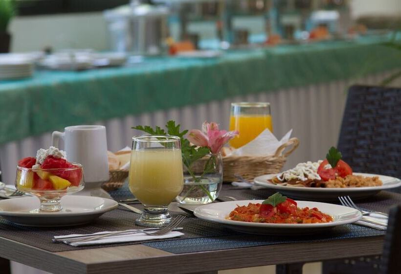 هتل La Gloria De Calvillo