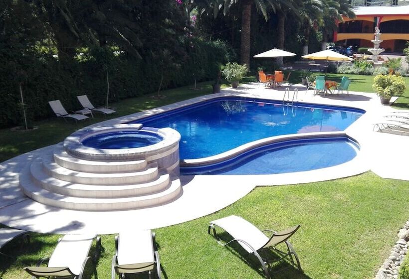 هتل La Gloria De Calvillo