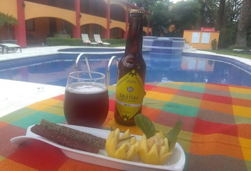 هتل La Gloria De Calvillo