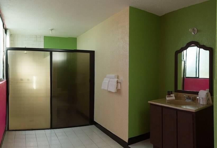 هتل La Gloria De Calvillo