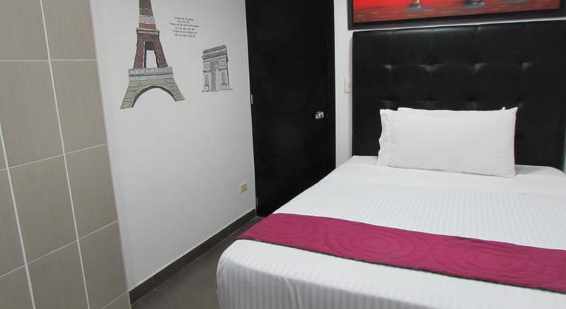 בית מלון כפרי Lemus Plaza