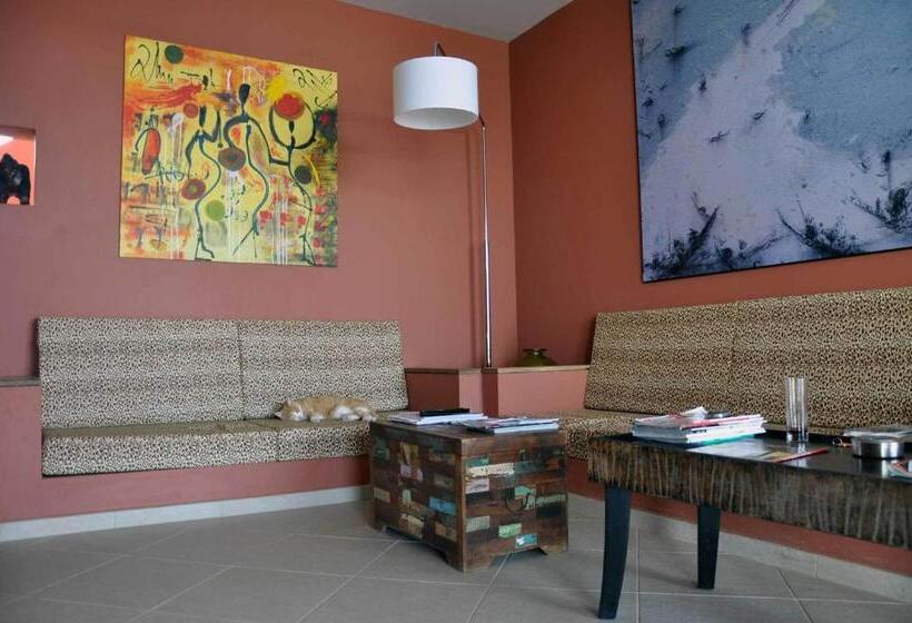 Leo S Beach Hotel   Adults Only