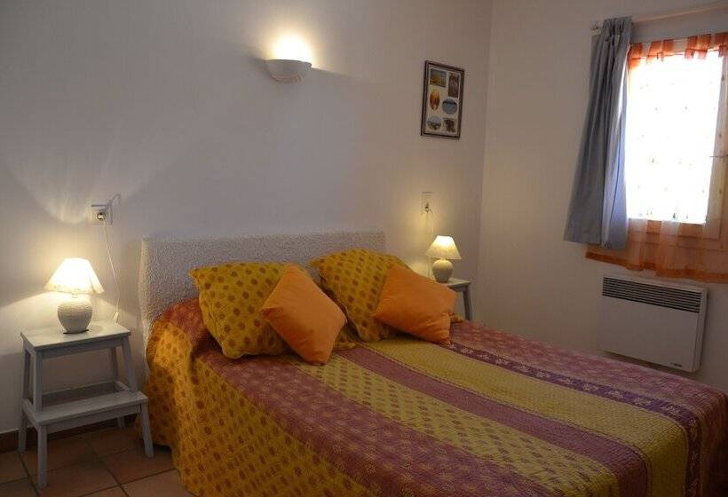 בית מלון כפרי Mas De Sylvéréal