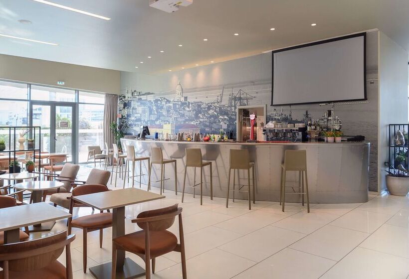 هتل Meliá Lisboa Aeroporto