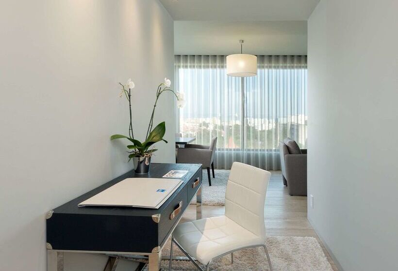 هتل Meliá Lisboa Aeroporto