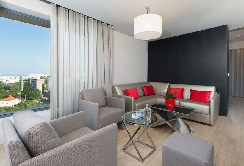 هتل Meliá Lisboa Aeroporto