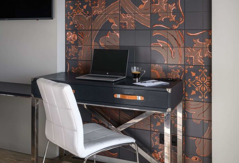 هتل Meliá Lisboa Aeroporto