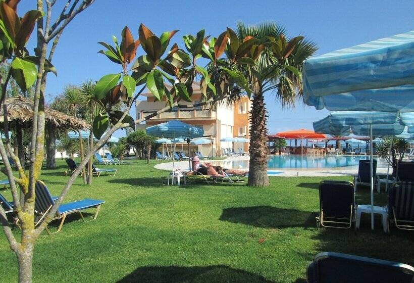 Отель Ninos On The Beach