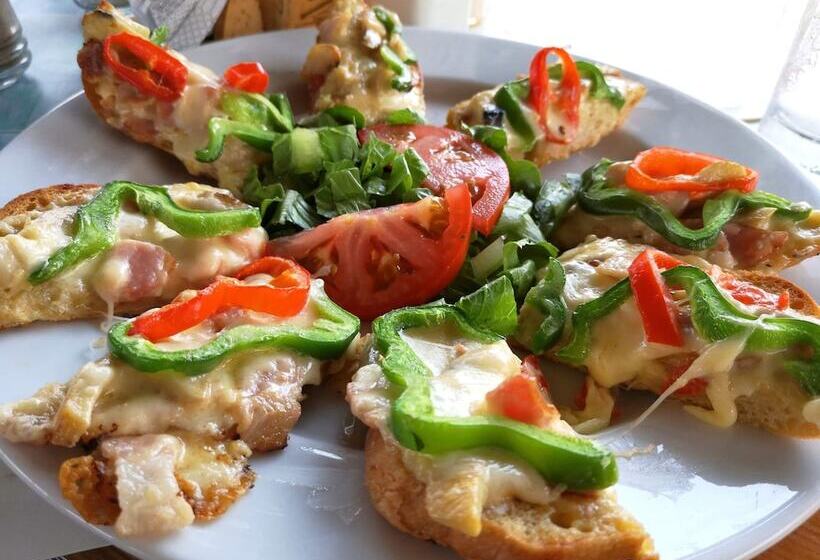 Отель Ninos On The Beach