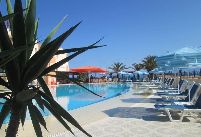 Отель Ninos On The Beach