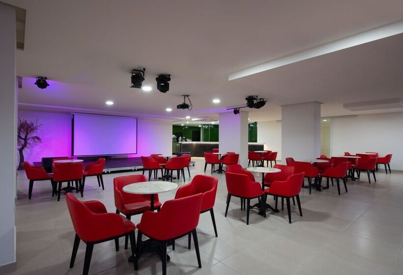 בית מלון כפרי Olé Tropical Tenerife - Adults Only