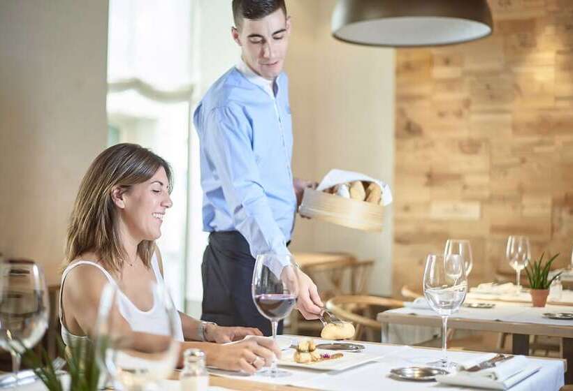 هتل Parraga Siete