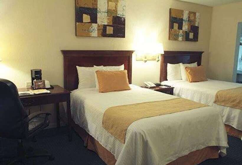בית מלון כפרי Quality Inn Piedras Negras