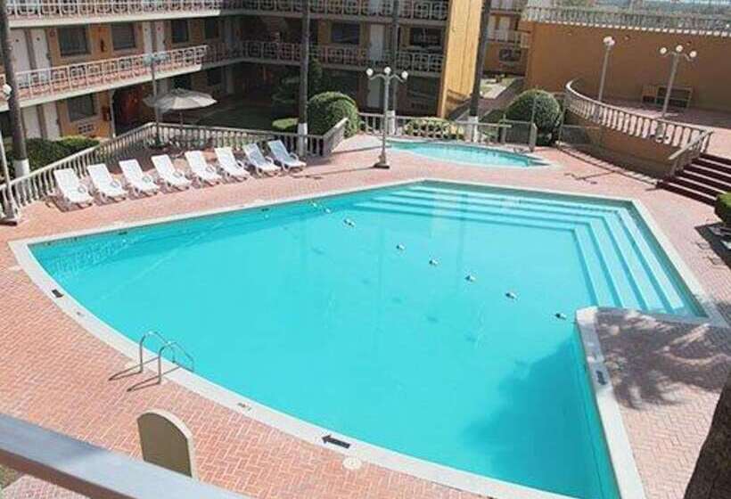 בית מלון כפרי Quality Inn Piedras Negras