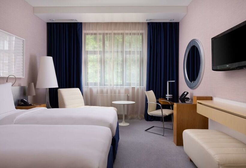 هتل Radisson  Rosa Khutor