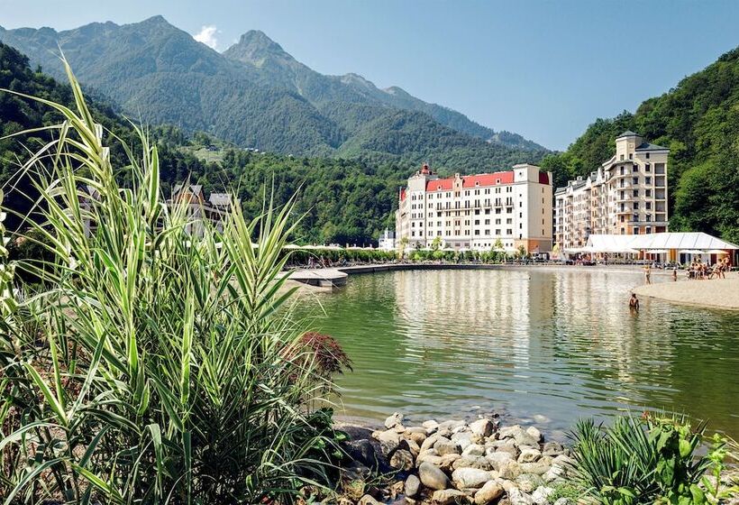 هتل Radisson  Rosa Khutor